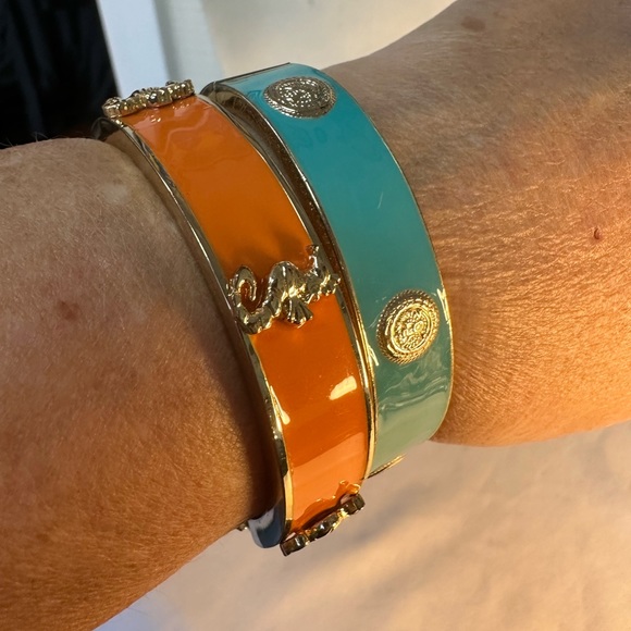 Gorgeous enameled clamper bracelets resort style - Picture 6 of 7